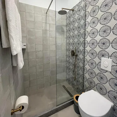 Gemelos Cozy 公寓式酒店 3*